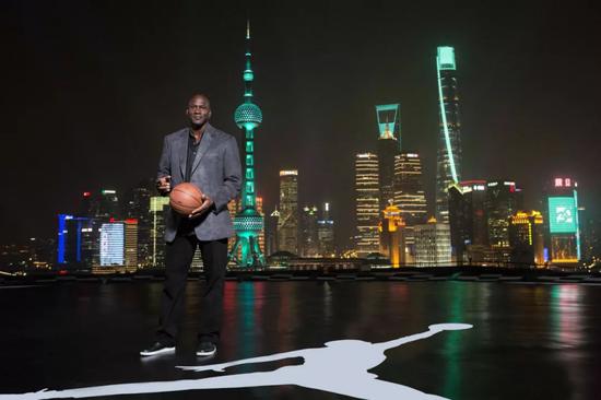 中国男篮出手即证明海报,出手即证明中国篮球全新战袍亮相