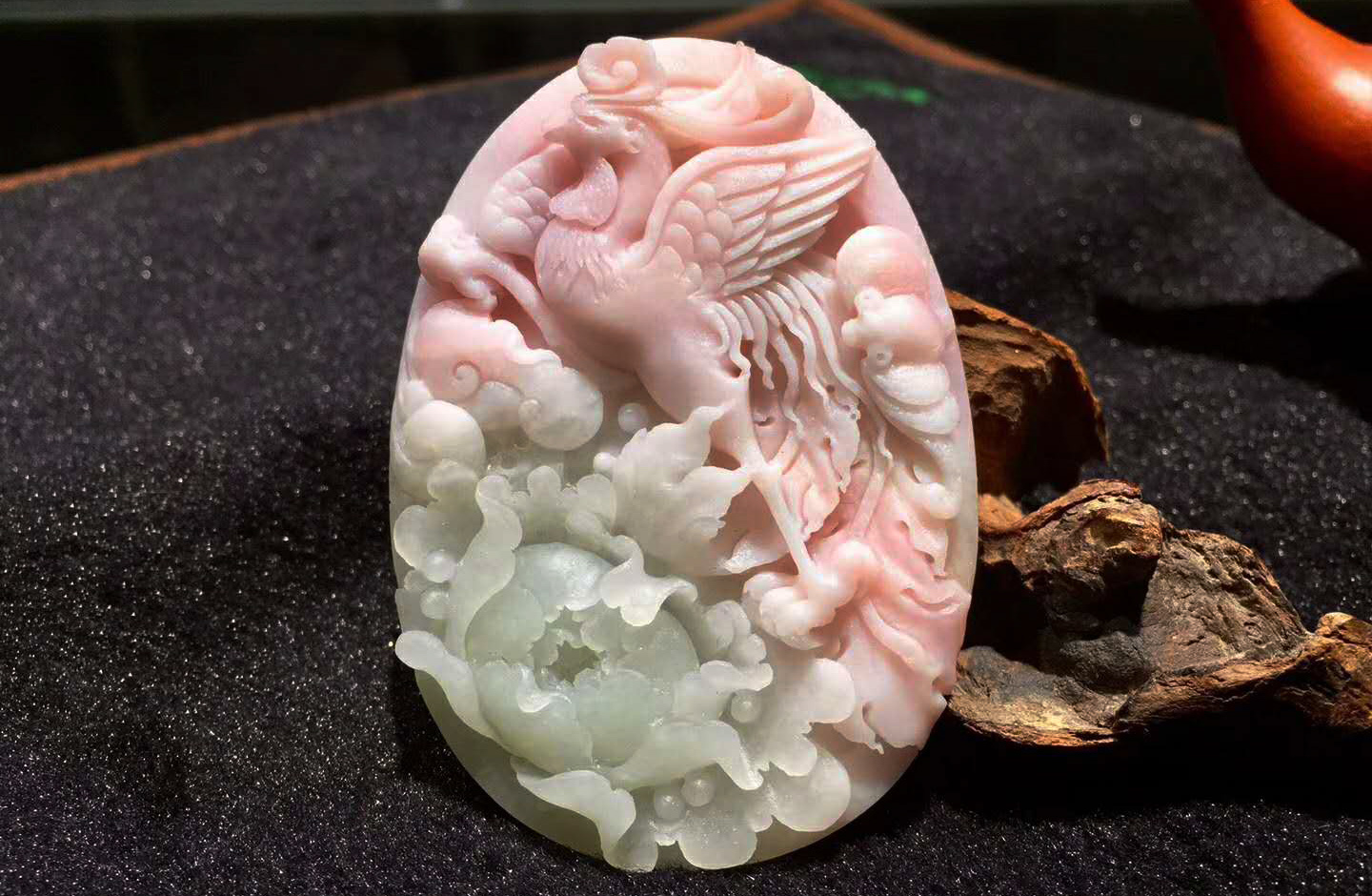 简单列举几种与和田玉相似的玉石,和田玉戈壁料相似的玉石