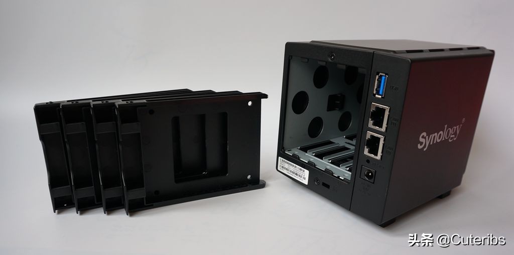 移动办公极品新宠出差*党**最佳拍档DS416slim迷你小NAS了解一下