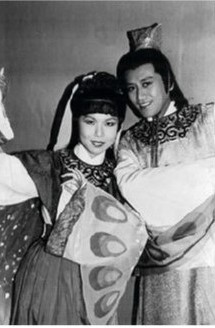 两忘烟水里叶振棠关菊英,关菊英两忘烟水里歌曲视频