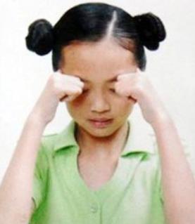 近视会导致双眼无神,眼睛近视了感觉双眼无神怎么办