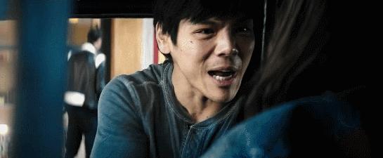 向佐唱歌名场面,向佐人生低谷完整视频