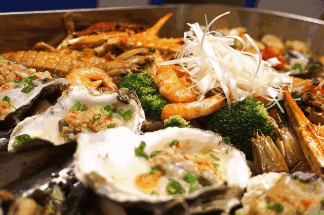 告别北上广：女白领朋友圈直播捕鱼，看了才知道什么是硬核海鲜