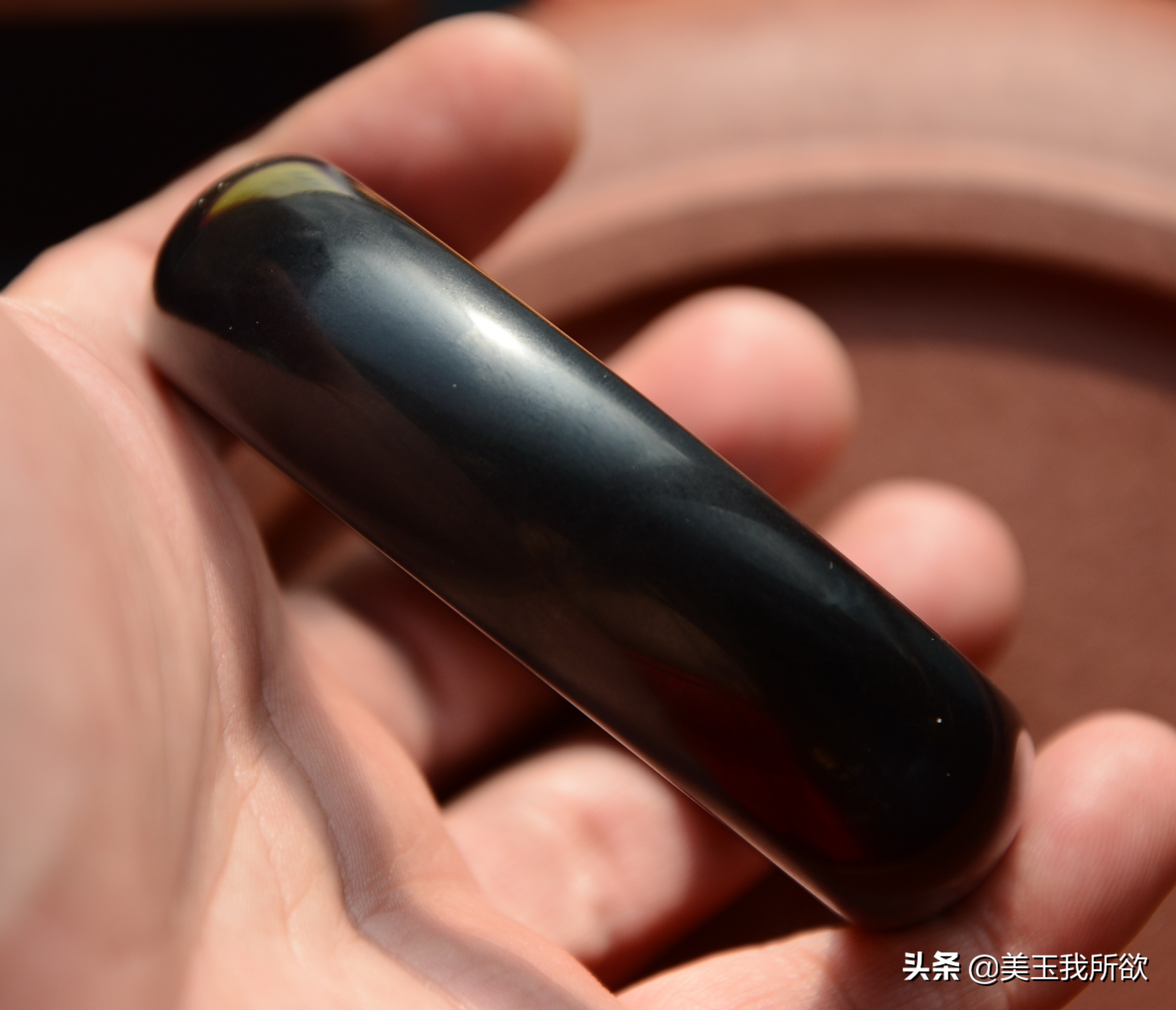 和田玉碧玉多色的手镯图片,和田玉手镯青玉图片