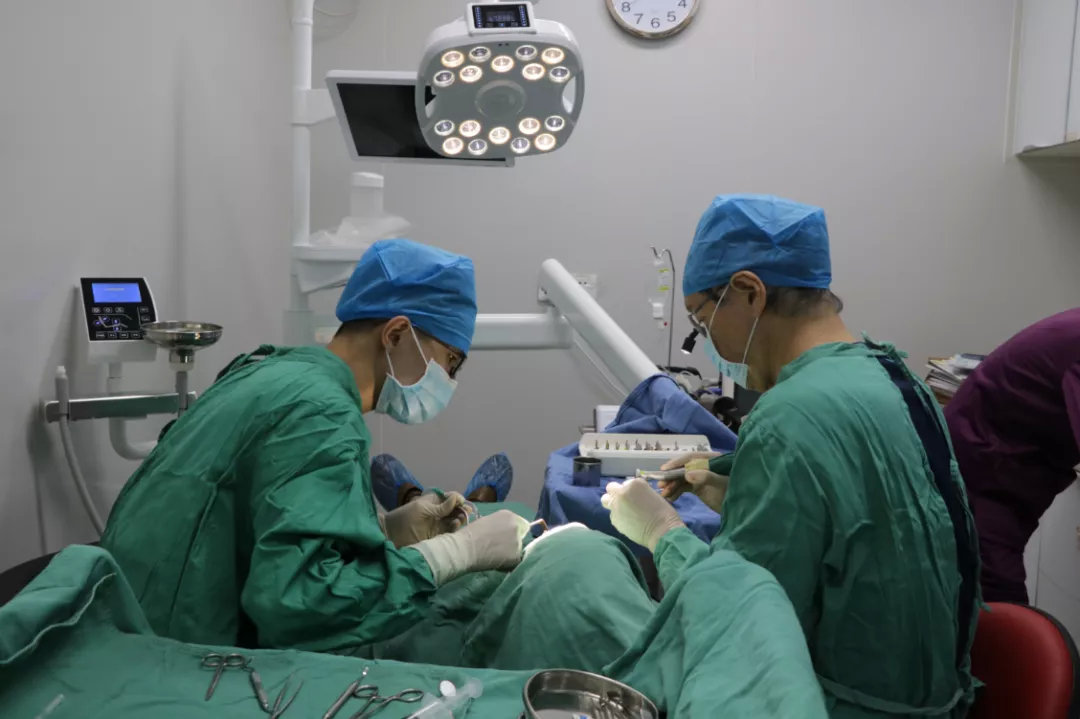 老人家种牙去哪里最好,50岁种牙最好方法怎么种