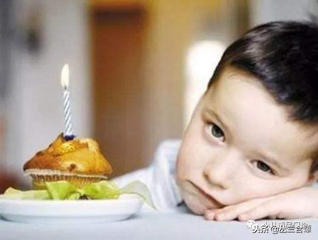 宝宝嗓子疼是什么症状,宝宝感冒嗓子疼怎么办