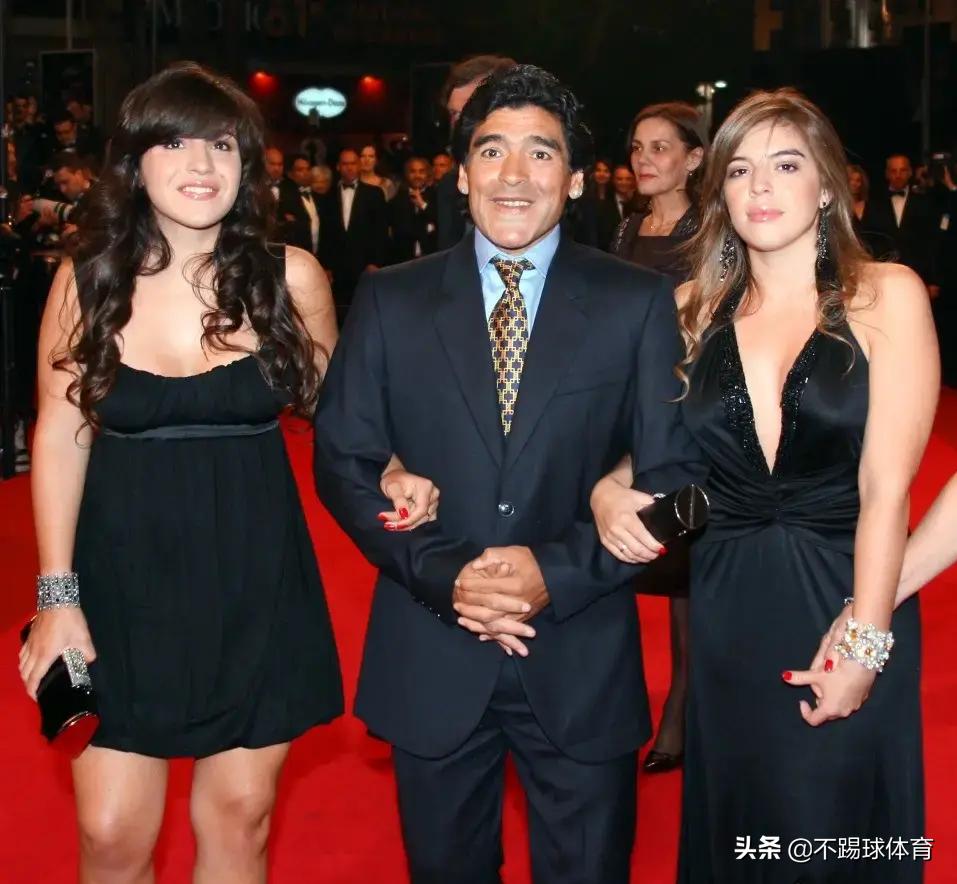 晚节不保？一代球王脱裤热舞+酗酒，女儿：考虑向法官揭发事实