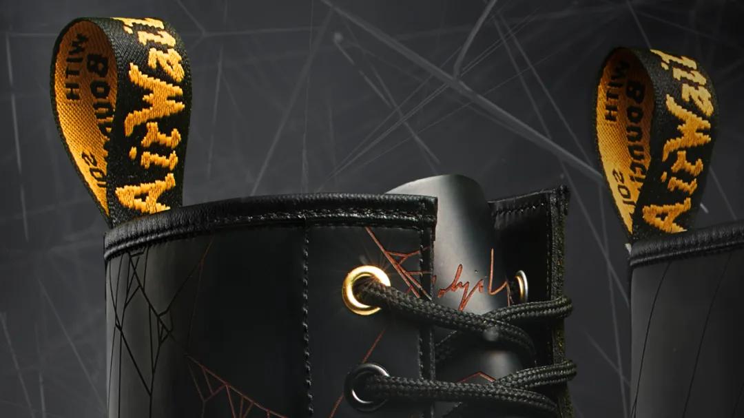 「每周联名X讯」一间潮流店铺是如何做到联名皆爆款？