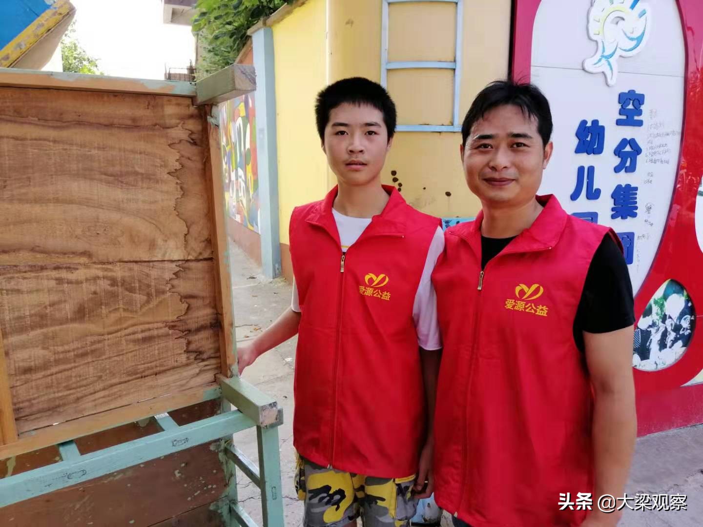 开封市爱源公益“牵线搭桥”幼儿床送给乡村幼儿园