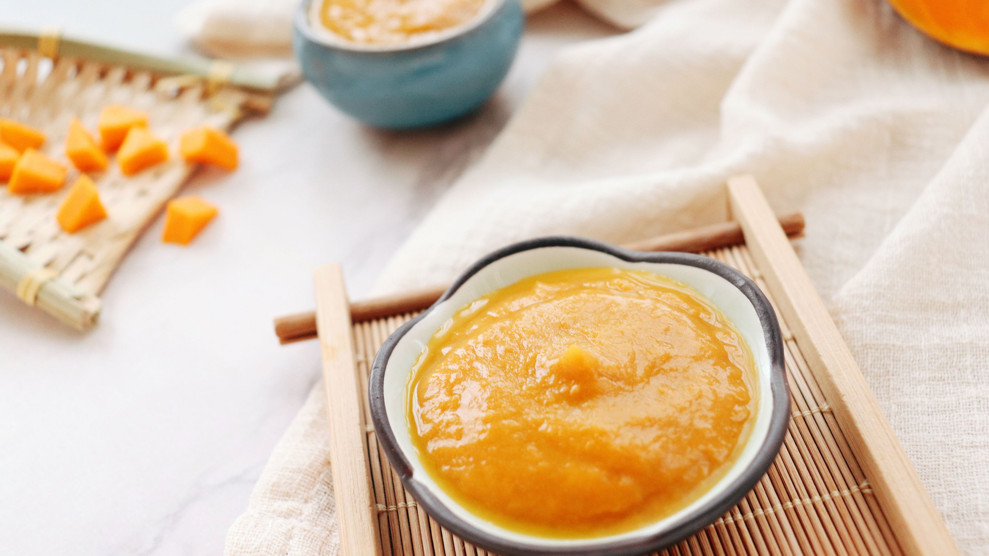 脸上爱出油怎么调理最有效,脸上一直出油怎么控油