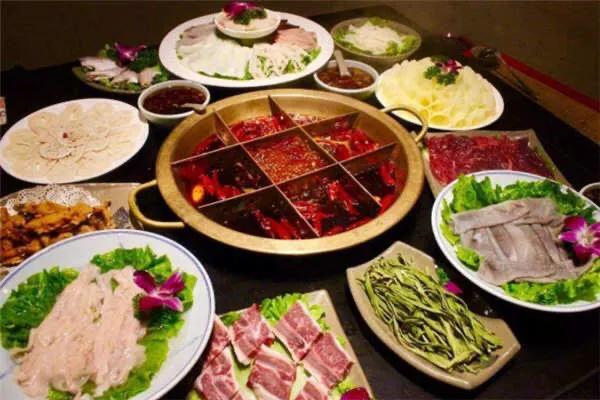 郑州和成都哪个城市更强,武汉与郑州哪个居中国中心位置