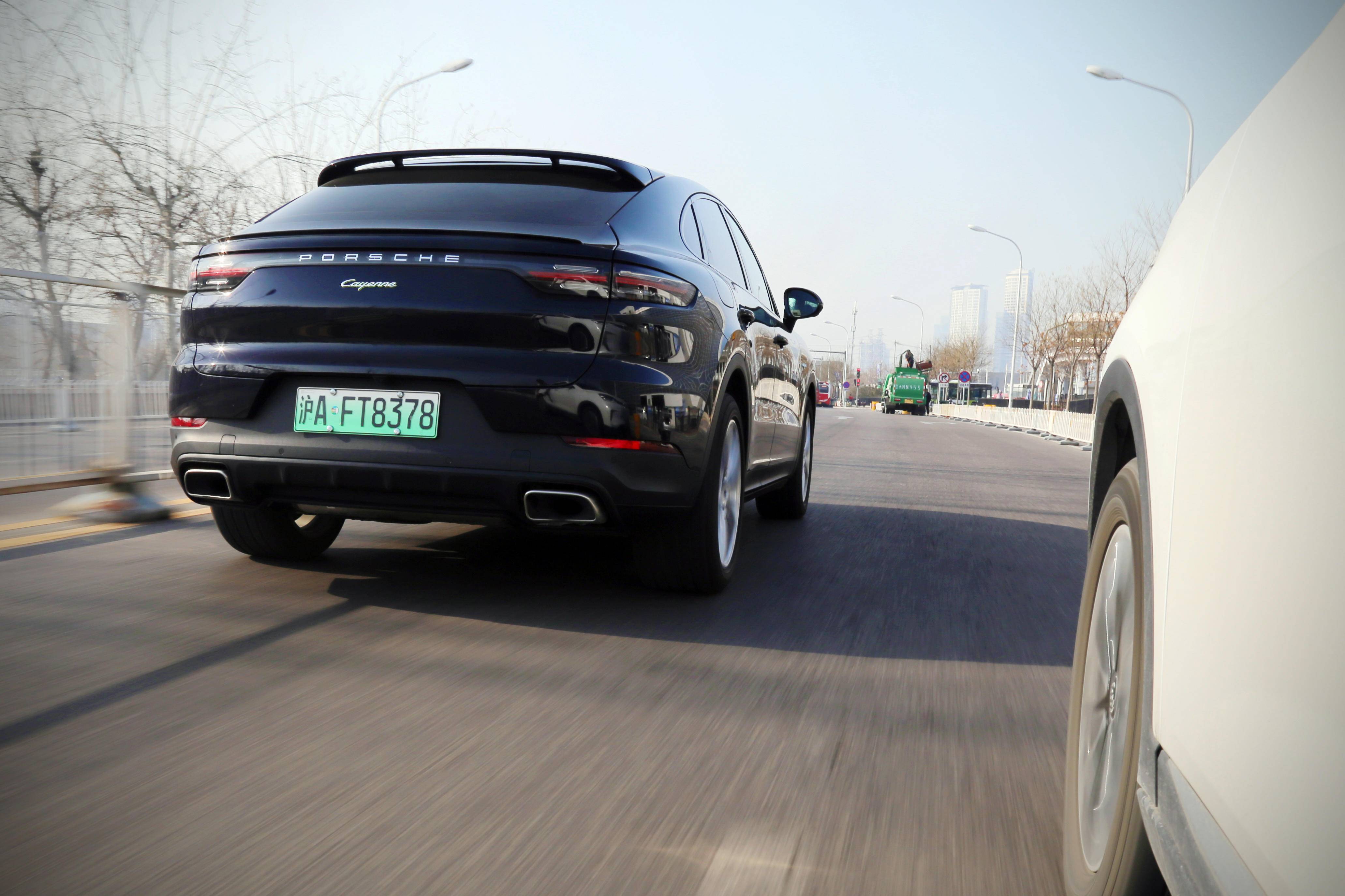 卡宴coupe和e-hybridcoupe外观有区别吗,试驾卡宴coupe2024款