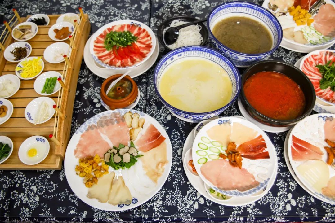 曲靖200一碗的过桥米线,曲靖高端过桥米线