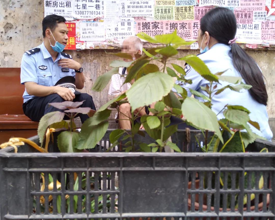 要出道？猥亵女童的网红“豆浆王子”出狱，竟搭舞台开“记者会”，引众怒！