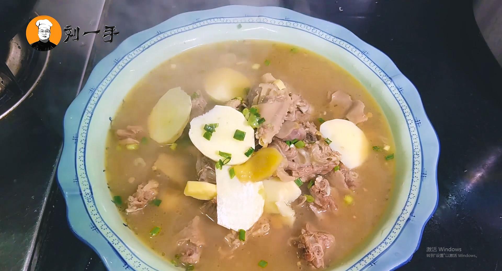 老鸭汤怎么做好喝营养又美味,老鸭汤怎么做最好吃又营养