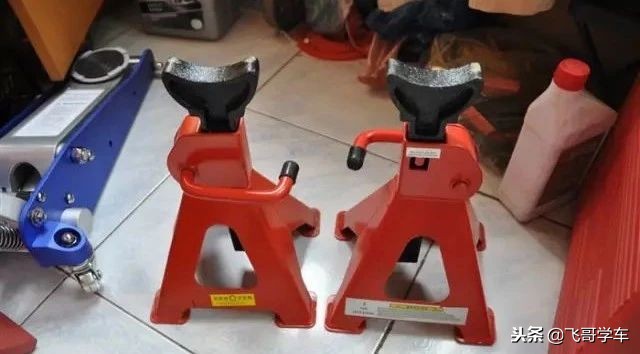 发动机更换正时皮带操作方法,东风标致4081.2t更换正时皮带视频