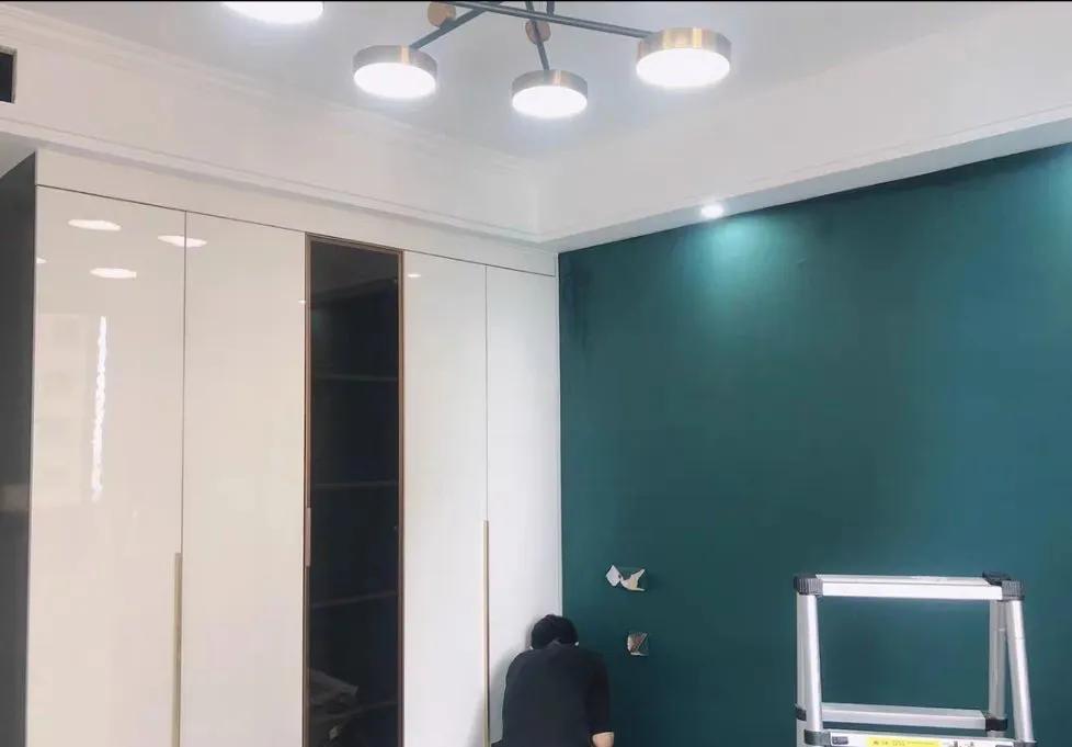 艺术漆与乳胶漆哪个装修效果好,房子装修用墙板好吗