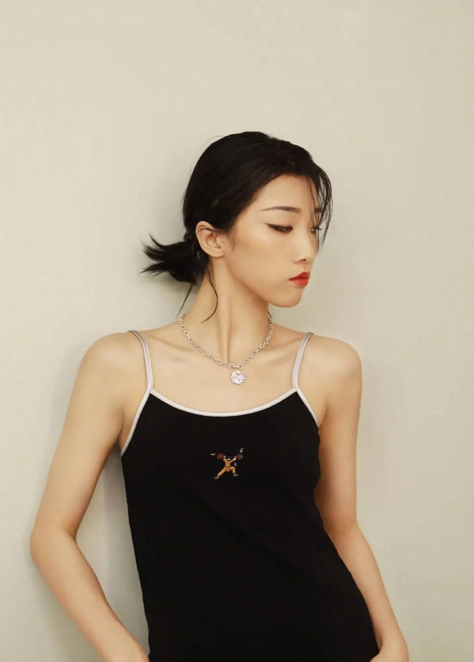 “你长得这么丑，竟然还想红？”关！你！屁！事