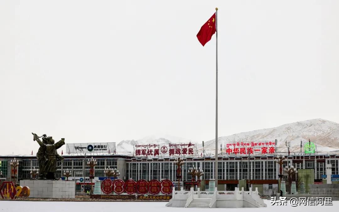 青藏高原上面看星空,雪域高原碧水蓝天看湖光
