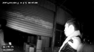 浙江情侣做微商卖“新秀丽”,几个月就买奔驰住别墅!结果悲剧了