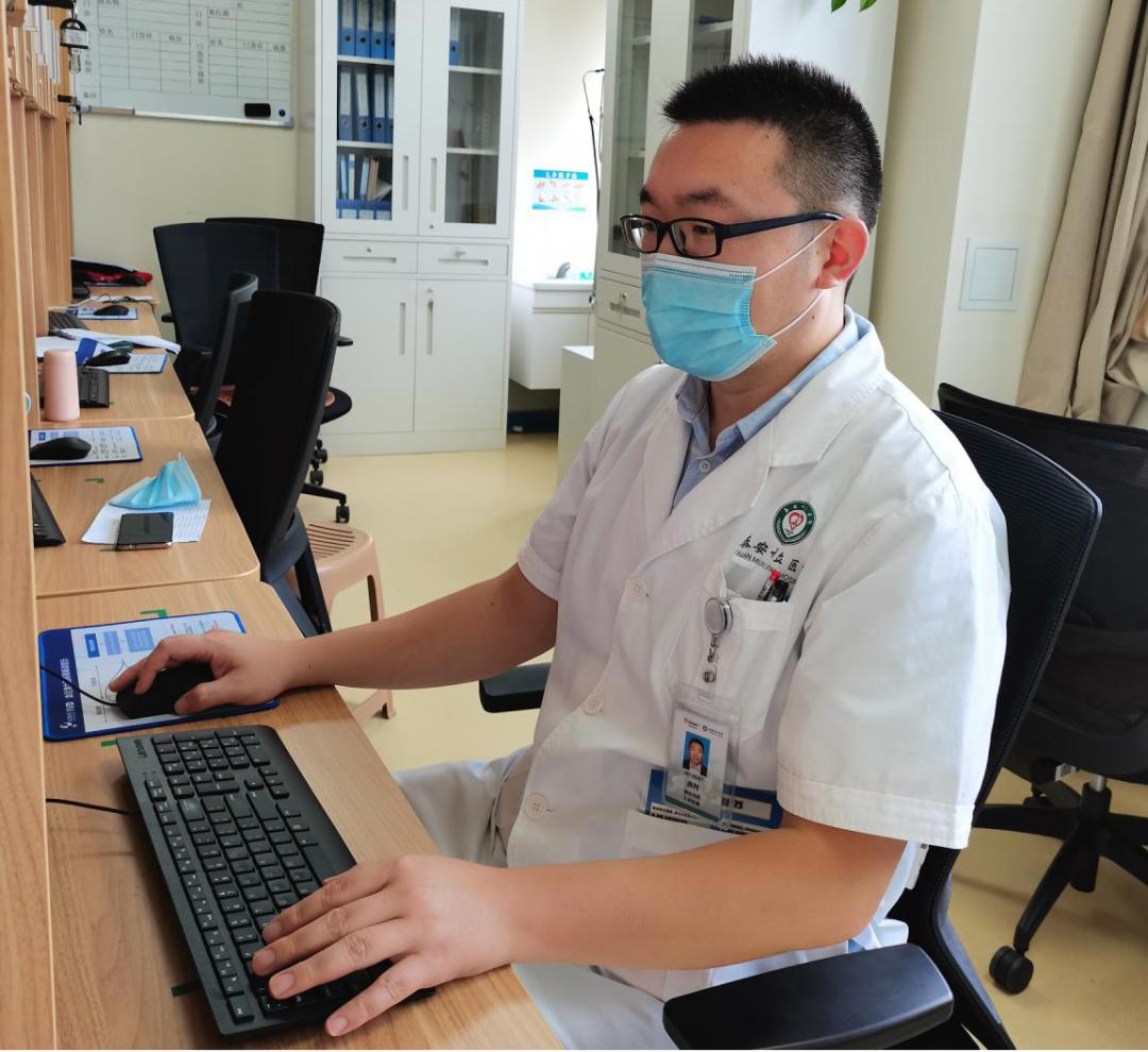 「市立医者」立志学医解除患者病痛——神经内科主治医师燕柯