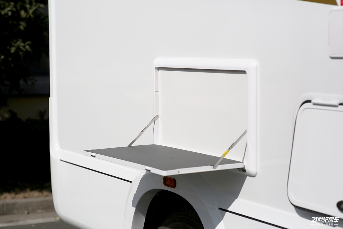 最便宜五十铃700p房车价格,2021款五十铃700p无疆四驱房车