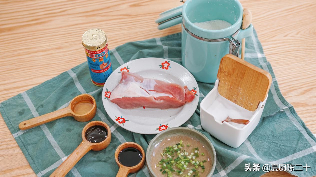 一口一个包子皮,一口一个爆汁生煎包