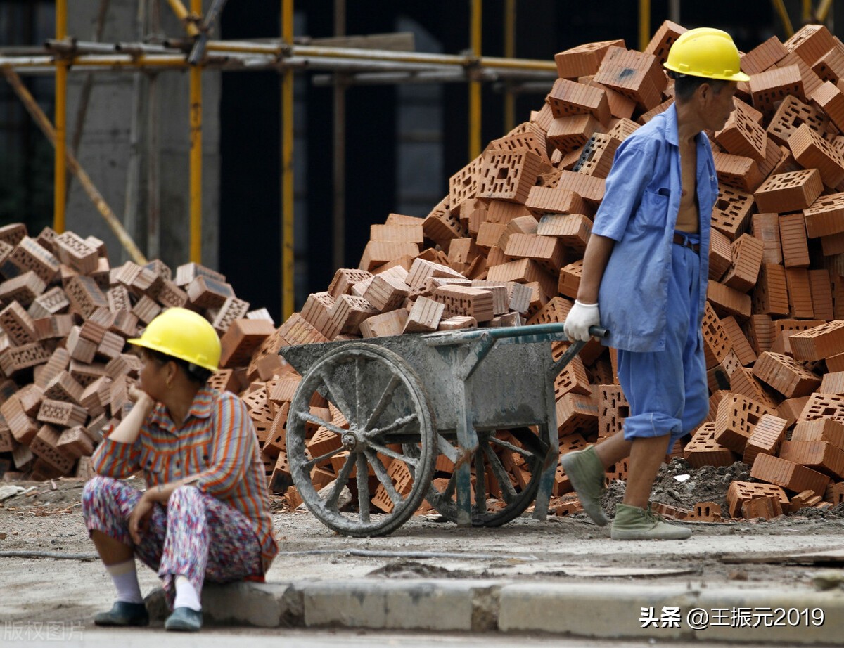你一定要知道赚钱背后的三个前提,马云说挣钱的理由
