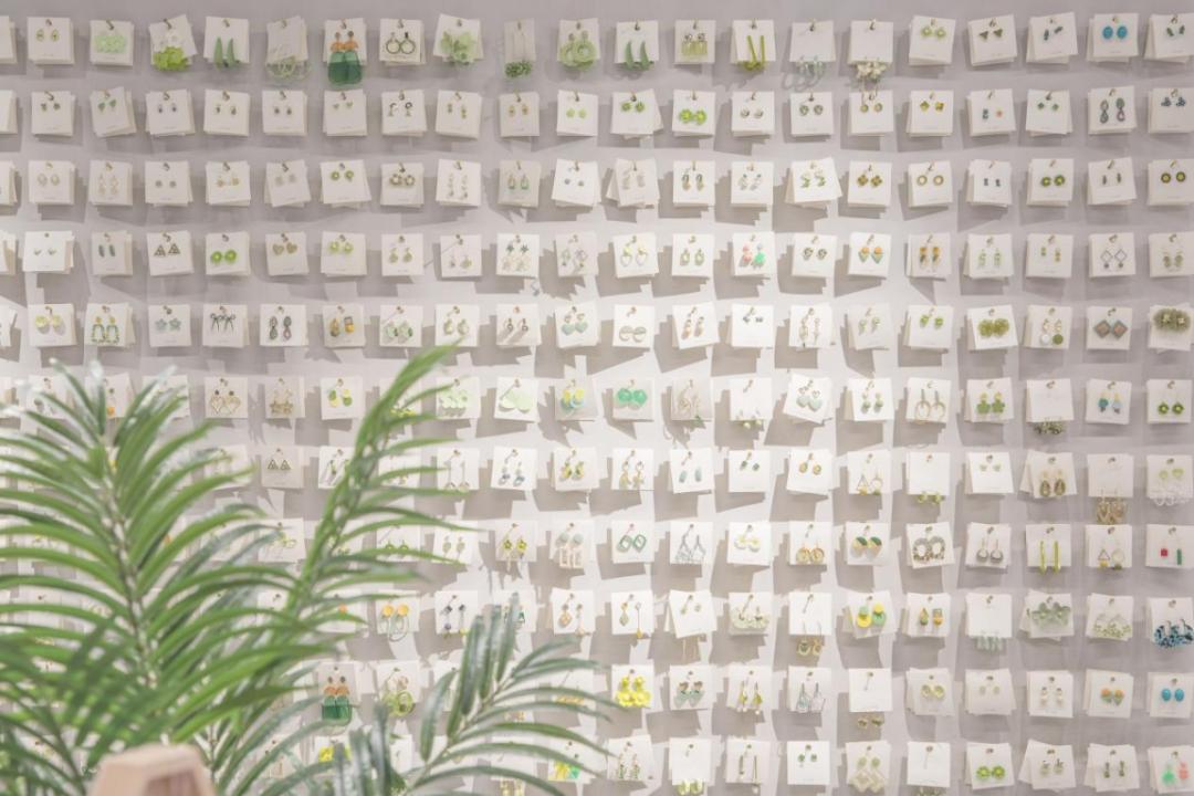 新店开业单月销售突破百台,开业门店爆满