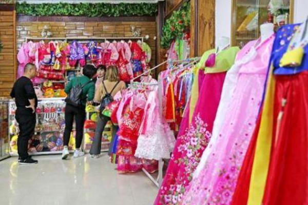 朝鲜货币和人民币流通,拿人民币去朝鲜购物