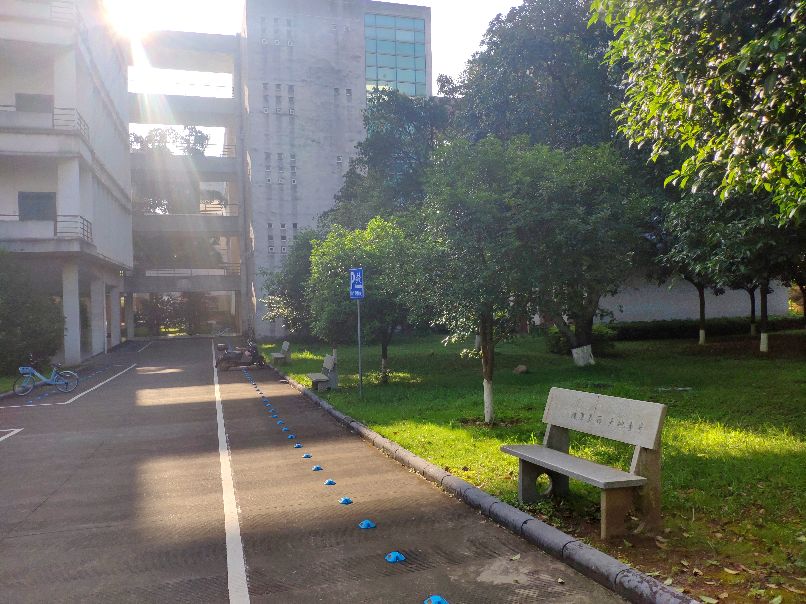 在广西师范大学的上学体验