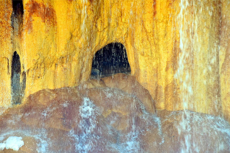 置身于童话中的九寨沟,畅游人间仙境黄龙九寨沟七日游