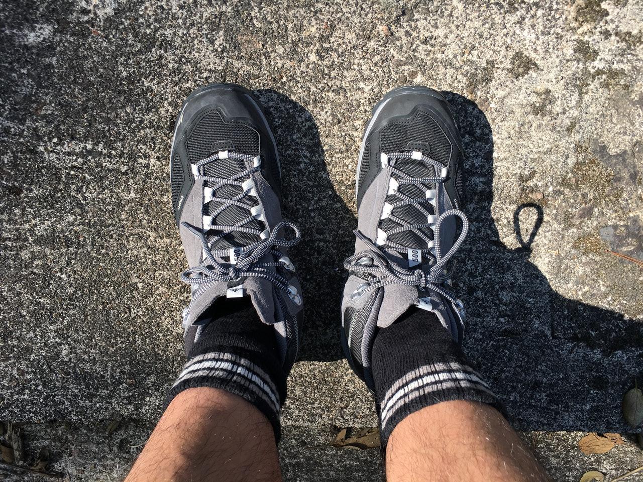 迪卡侬登山徒步值得买的,迪卡侬登山鞋值不值得买