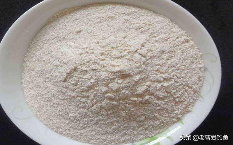 黑坑钓大板鲫的最佳饵料配方,分享当下钓鲫鱼的饵料