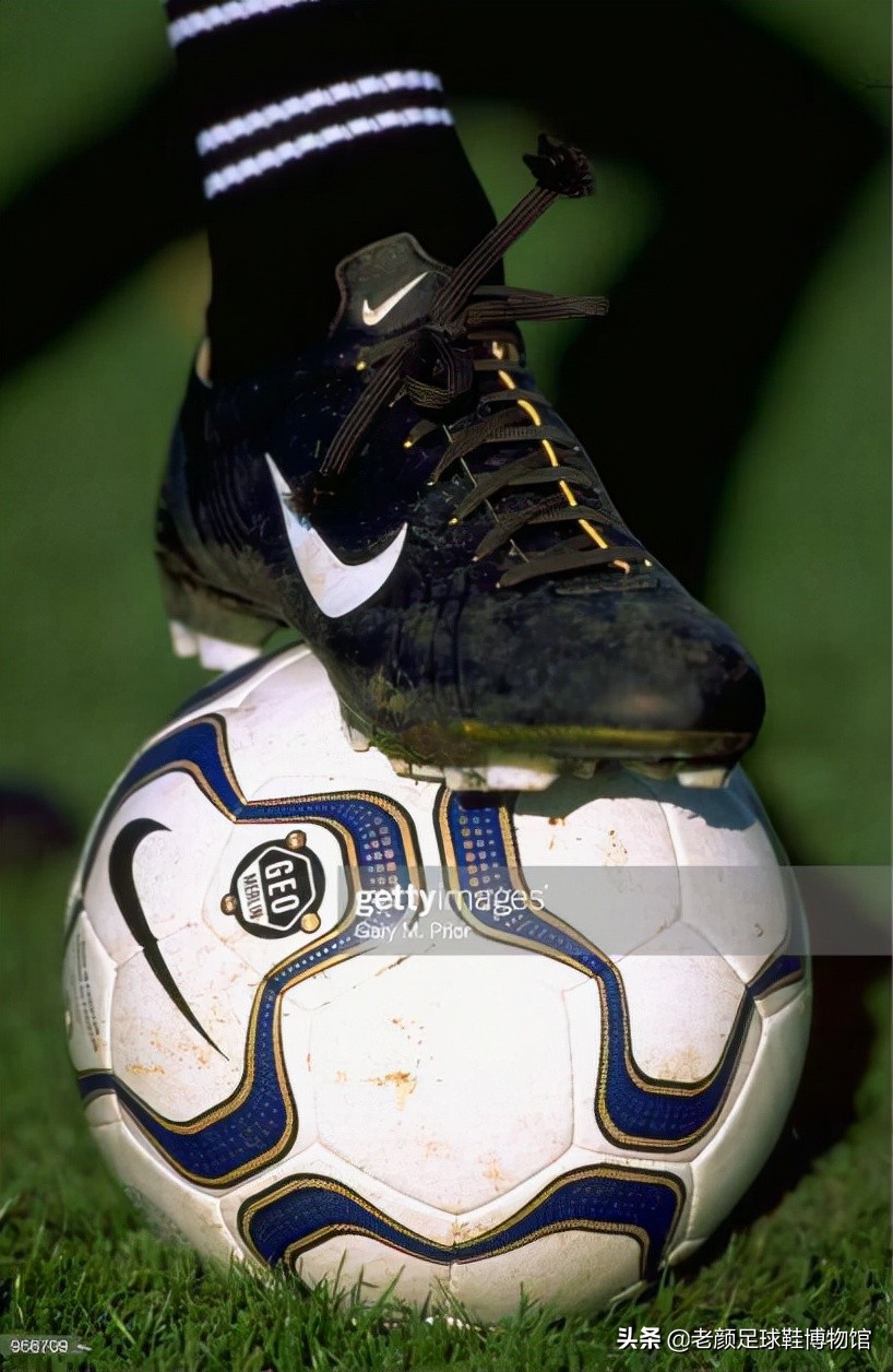 弗格森施压裁判,弗格森公开给穆里尼奥施压