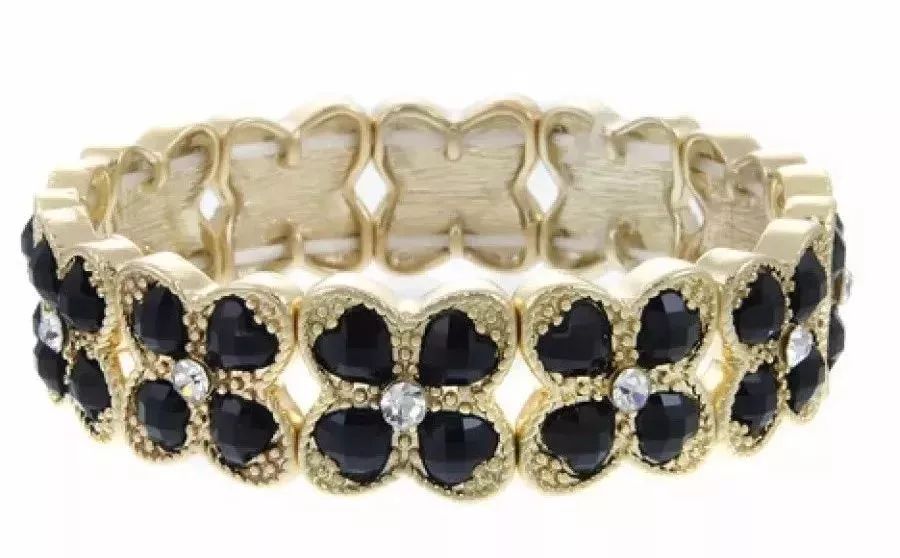 本命年右手戴什么水晶,本命年要戴什么在手上