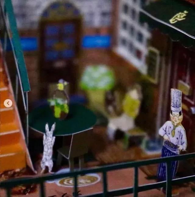 日本小哥自称“空箱职人”，靠着废纸盒办展览