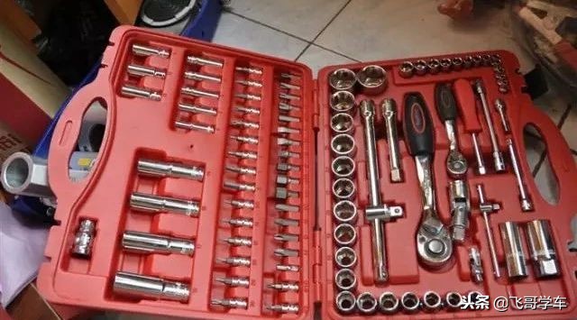 发动机更换正时皮带操作方法,东风标致4081.2t更换正时皮带视频