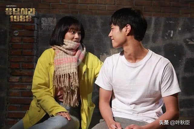 请回答1988摄像机伏笔,深扒神剧请回答1988的那些隐藏梗