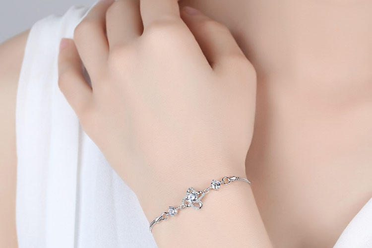 时髦不掉“链”,带你体验“腕”种风情