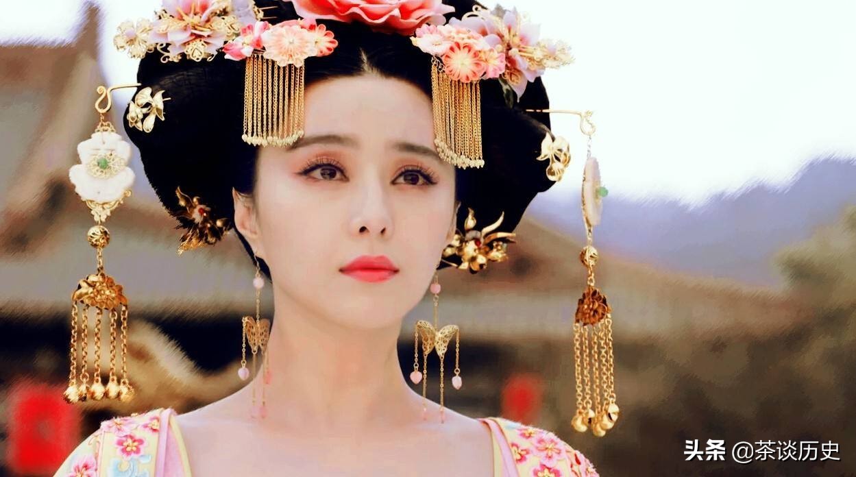 武则天在位时唐朝称什么,武则天生前叫什么