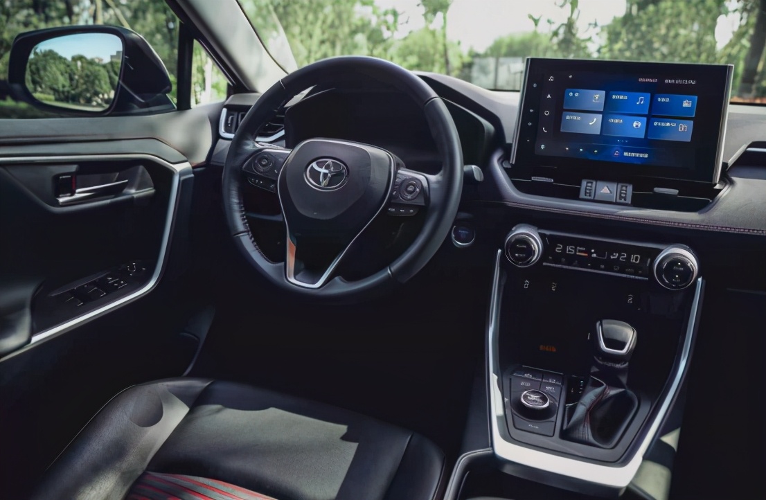 丰田双擎混动最新款,千里长测