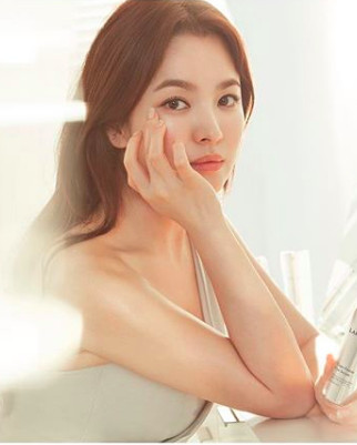 三角眉女人什么命,三角眉的人弱点