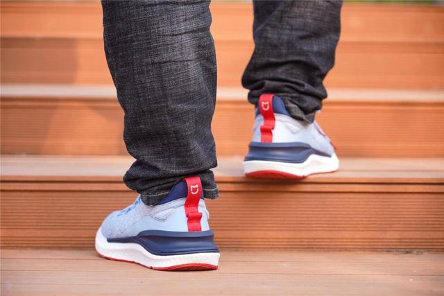 小米跑鞋对比李宁赤兔4,小米跑鞋对比阿迪