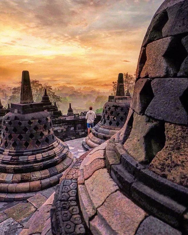 一晚80000，历时10年，耗资33亿的上海安缦，...