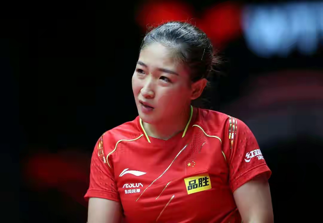 孙颖莎会成为第二个刘诗雯么,孙颖莎在国乒最困难时期的表现
