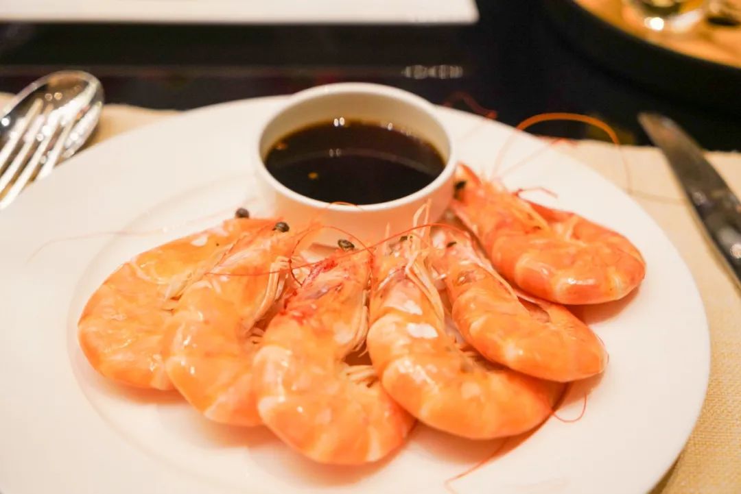 不到两千就能住天津丽思卡尔顿?还能随便吃?这样的羊毛不多了