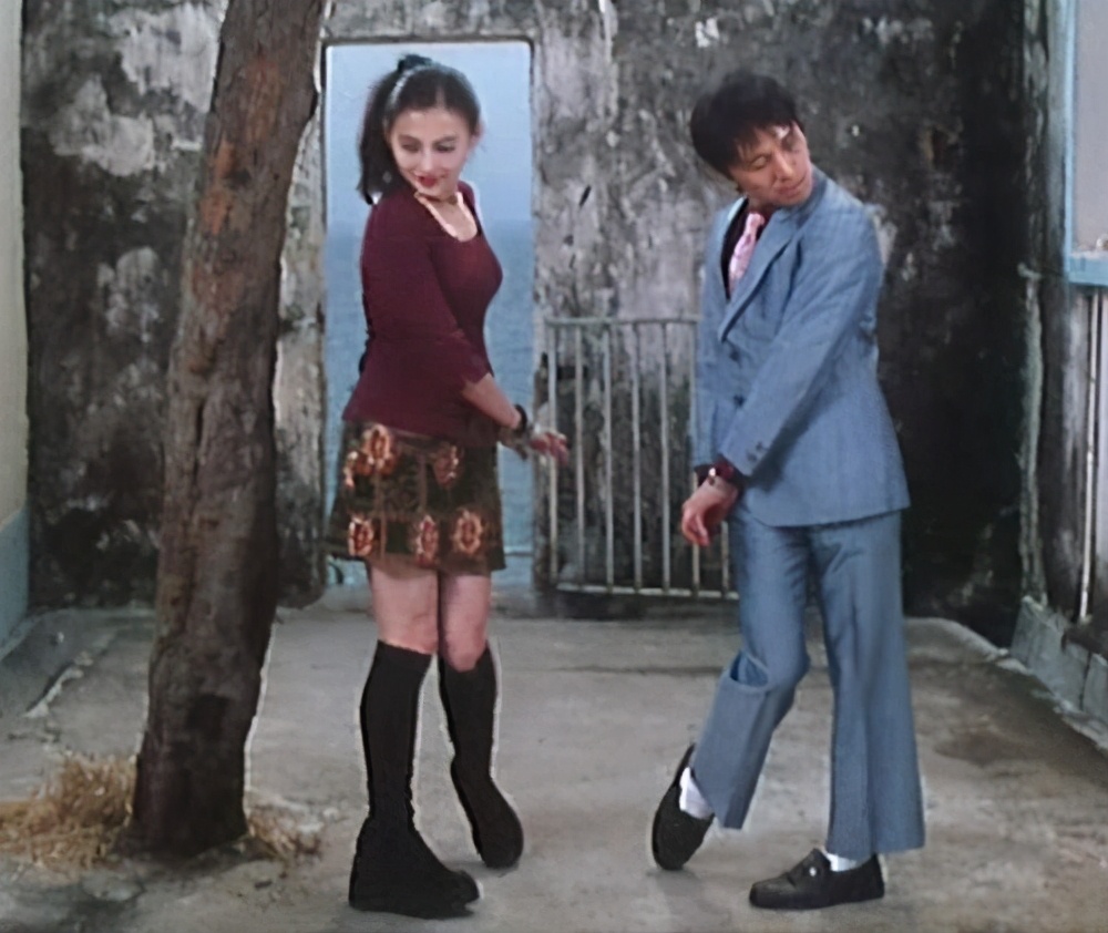 周星驰事业和爱情,周星驰落魄的6段人生