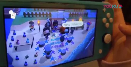 40岁中年男漫画家收到粉丝送的女装，发布女装自拍|ACGN趣闻