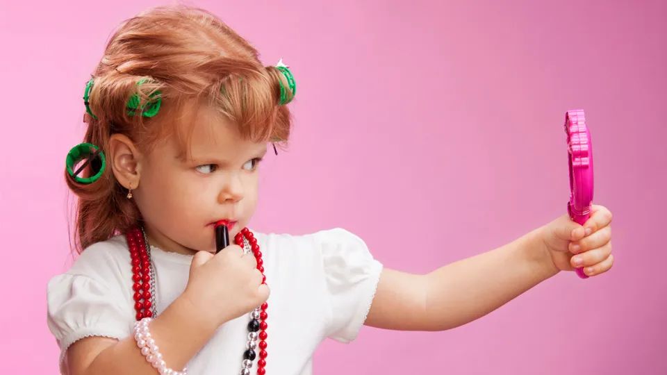 孩子可以穿耳洞吗,小孩子要穿耳洞